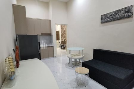 Disewakan Rumah Furnish Elegan Kawasan Manyar Jaya Surabaya