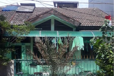 Jual Rumah di Grogol Petamburan Jakarta Barat - Luas Tanah 167,4 m2 Luas Bangunan 214 m2