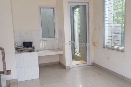 Dijual Rumah Huk Cluster Elisa Village Gading Serpong