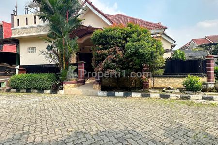 Dijual Rumah Hook Tanah Luas di Bintara Bekasi Barat
