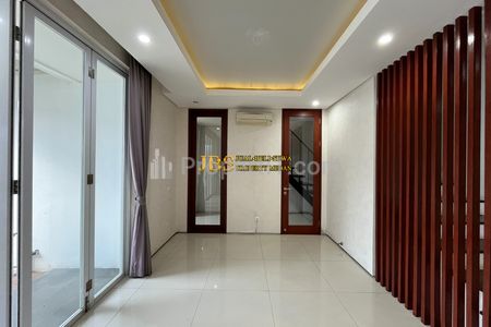 Jual Rumah 2 Tingkat Fully Furnish di Komplek Citraland Gama City Medan Cluster Beverly Hills