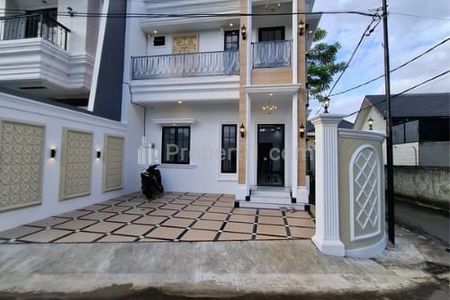 Dijual Rumah Clasik Jln. Moh. Kahfi, Ciganjur, Jagakarsa, Jakarta Selatan