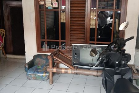 Dijual Cepat Rumah Tua LT 84 m2 di Kemayoran, Jakarta Pusat Murah