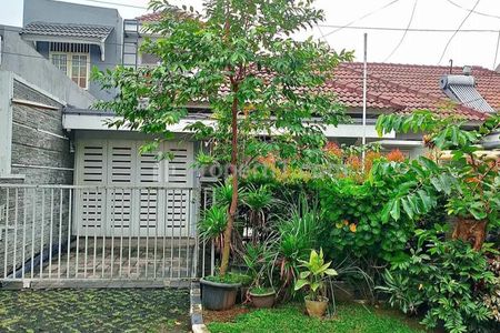 Dijual Rumah Asri Bagus di Kemang Pratama Duta Bekasi