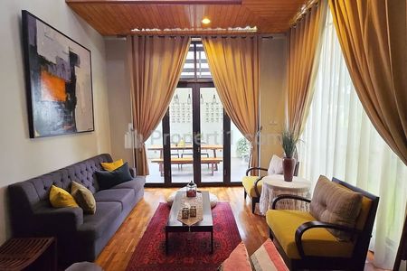 Jual Rumah CANTIK ARTISTIK Harga MENARIK di Setiabudi Setiabudhi Bandung Utara