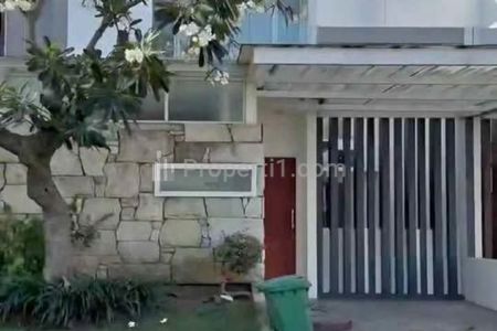 Dijual Rumah Spesial 5 Kamar Tidur Harga 2 Milyaran @ Forest Mansion - Blossom Hill, Lakarsantri, Surabaya Barat - Semi Furnished - Dekat Citraland