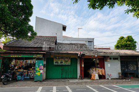 Dijual Murah Rumah di Pasar Baru Tangerang