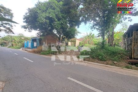 Dijual Tanah Komersial dan Hunian di Jalan Pendarungan Banyuwangi, 710 m² SHM