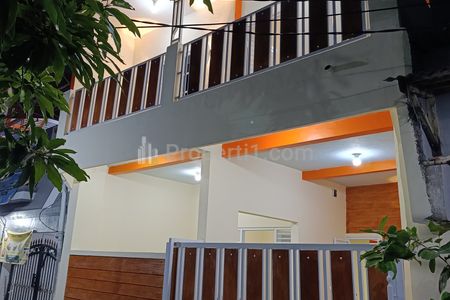 Dijual Murah Rumah 2 Lantai di Bluru Permai Sidoarjo Kota