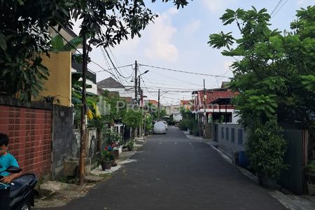 Dijual Rumah Bagus Dalam Komplek Strategis di Wilayah Ciputat, Tangsel