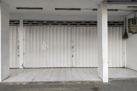 Tampak depan