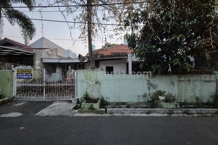 Dijual Murah Rumah Tua di Belakang Wisma Mandiri, Tomang, Jakarta Barat - Akses Tol Dalam Kota