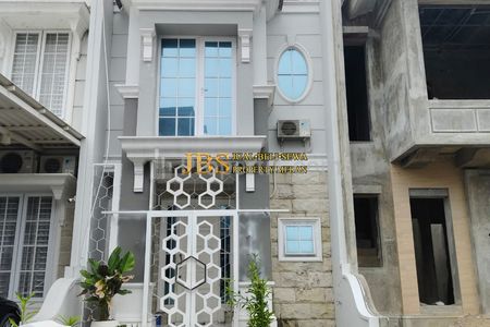 Jual Cepat BU Rumah Baru Renov di Komplek Citraland Gama City Medan Cluster Pasadena