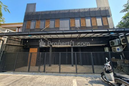 Disewakan Ruko Ex Cafe 2 Lantai dengan Traffic Ramai Lokasi Strategis di Pondok Kelapa Jakarta Timur