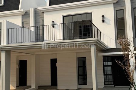 Dijual Rumah Siap Huni Modern Ada Attic Room di Maison De Wisteria Jakarta Timur