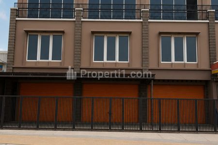 Disewakan Ruko Gandeng 3 Lantai Siap Pakai di Perumnas Klender Jakarta Timur