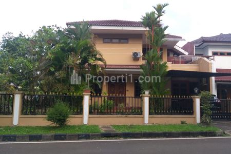 Dijual Rumah Bagus 2 Lantai Posisi Hook di Rawamangun Jakarta Timur
