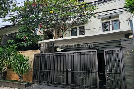 Dijual Rumah Mewah Lokasi Sangat Strategis di Cipete, Jakarta Selatan