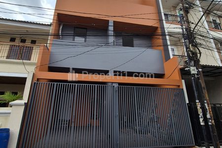 Dijual Murah Rumah Baru Siap Huni di Tanjung Duren Hanya 5 Menit ke Mall Central Park, Jakarta Barat