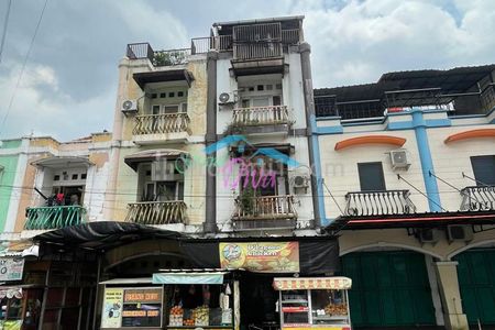 Dijual Ruko 3 Setengah Lantai di Villa Pekayon Dekat Galaxy dan Kamala Lagoon Bekasi Selatan