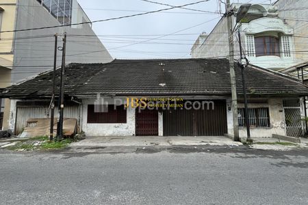Dijual Rumah Tua di Jalan Banda Aceh - Medan Kondisi Kosong