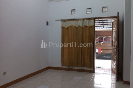 Disewakan Rumah Siap Huni di Duta Bumi Dalam Cluster Bekasi