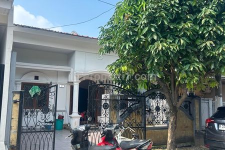 Disewakan Rumah Bagus Siap Huni dengan Area Bebas Banjir di Perumahan Duta Bumi 2 Bekasi