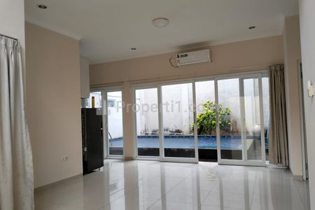 Disewakan Rumah 4 Kamar Dalam Compound Pejaten - Kemang, Jakarta Selatan, Cocok Jadi Kantor