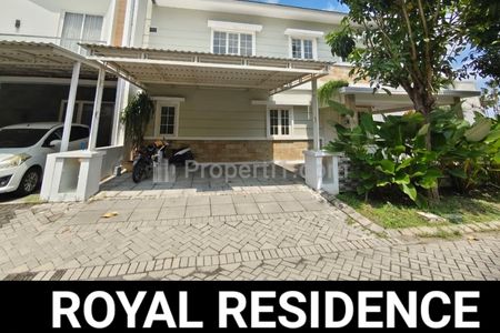 Dijual Rumah 218 m2 Harga 3 Milyaran di Royal Residence Wiyung Surabaya - Posisi Hook, Modern 4+1 Kamar Tidur, Spesial Carport 3 Mobil, Luas