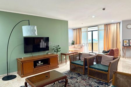 Apartment for Rent at Beverly Tower Location in South Jakarta - 4 BR, Modern Fully Furnished