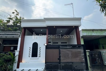 Dijual Rumah Minimalis Siap Huni dengan Area Bebas Banjir di Perumahan Bekasi Timur Regensi 2