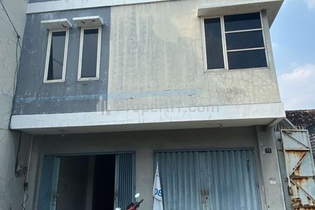 Disewakan Gudang 1359 m2 Ada Ruko 3 Lantai di Raya Menganti Gresik - Strategis Hadap Nol Jalan Raya, Komersial Area Cocok Buat Segala Usaha