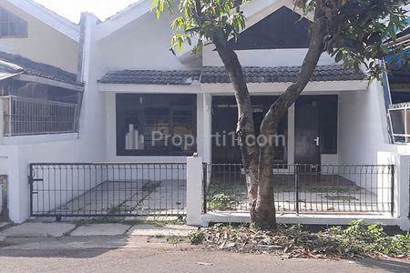 Jual Rumah Gaya American Classic 2 Kamar Tidur 1 Kamar Mandi Carport Lingkungan Asri Tenang dan Nyaman di Sayap Jl. Soekarno Hatta Bandung