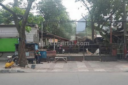Jual Bangunan Eks. Food Court Hitung Tanah 660 m2 SHM Muka 14 Meter Lokasi Premium Super Strategis untuk Komersial di Antapani Bandung