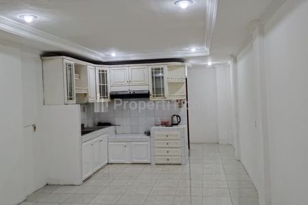 Dijual Rumah Taman Palem Lestari Luas Tanah 55 m2, Kondisi Rapih di Cengkareng, Jakarta Barat