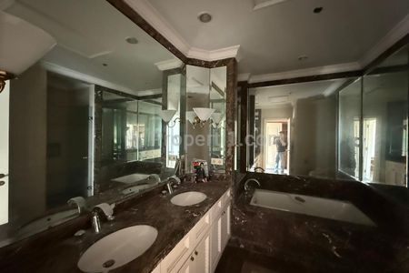 For Sale Apartment Four Season Residence Junior Penthouse - 4 BR Semi Furnished