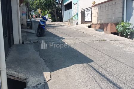 Dijual Tanah Bonus Kontrakan Belakang Kampus Poltek UI Depok