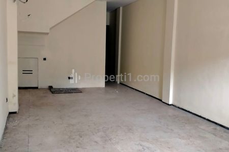 Disewakan Ruko 4,5 Lantai di Daan Mogot Baru, Jakarta Barat