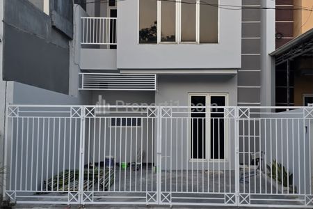 Disewakan Rumah Siap Pakai Lokasi Strategis di Bumi Marina Emas Surabaya
