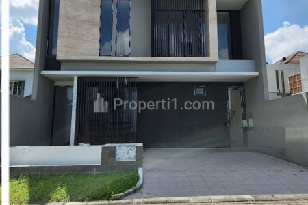 Dijual Rumah Baru Crystal Golf Citraland Surabaya Barat - New Modern 2,5 Lantai Plus Rooftop Area Dekat Gwalk, Sekolah Ciputra, UC, Hokky Buah