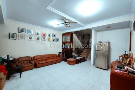 Dijual Rumah LT 154 m2 di Tanjung  Duren, Jakarta Barat