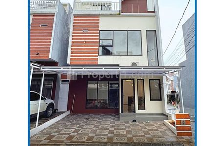 Jual Cepat Harga Spesial Rumah Brand New 2,5 Lantai di Cimuning, Mustikajaya, Bekasi