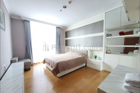 Disewakan Apartment Mewah Residence 8 Senopati Walking Distance to SCBD Area - Type 2+1 BR Fully Furnished