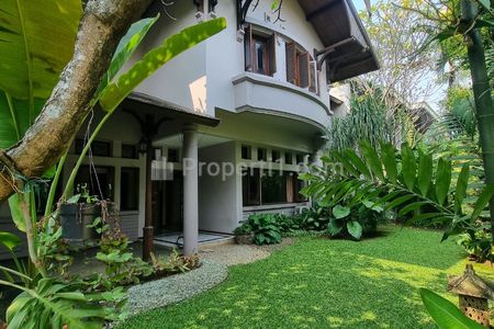 Sewa Rumah di Pondok Indah, Jakarta Selatan - 5 Kamar Tidur & Private Pool