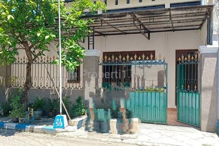 Dijual Murah Rumah 2 Lantai Dekat Bandara di Wisma Tropodo Sidoarjo