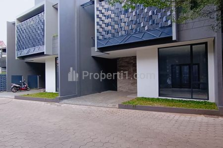 Dijual Rumah Industrial Contemporary Ready Huni di Rempoa, Tangerang Selatan - Cuma 10 Menit ke MRT!