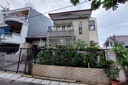 Dijual Rumah Posisi Hook Bagus di Kelapa Gading Jakarta Utara